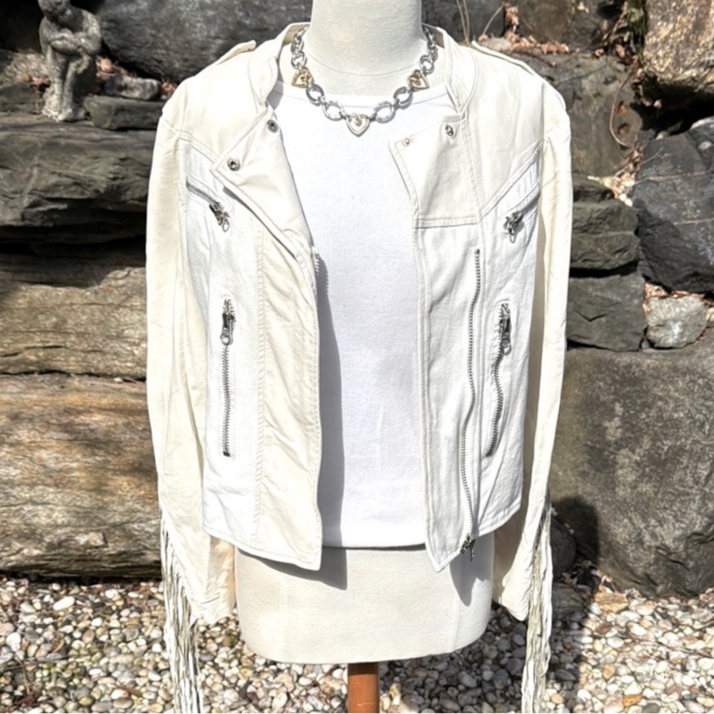 SOME DAYS LOVIN WHITE FAUX LEATHER & CANVAS MOTO ENDLESS FRINGE JACKET - L 🔥🤍